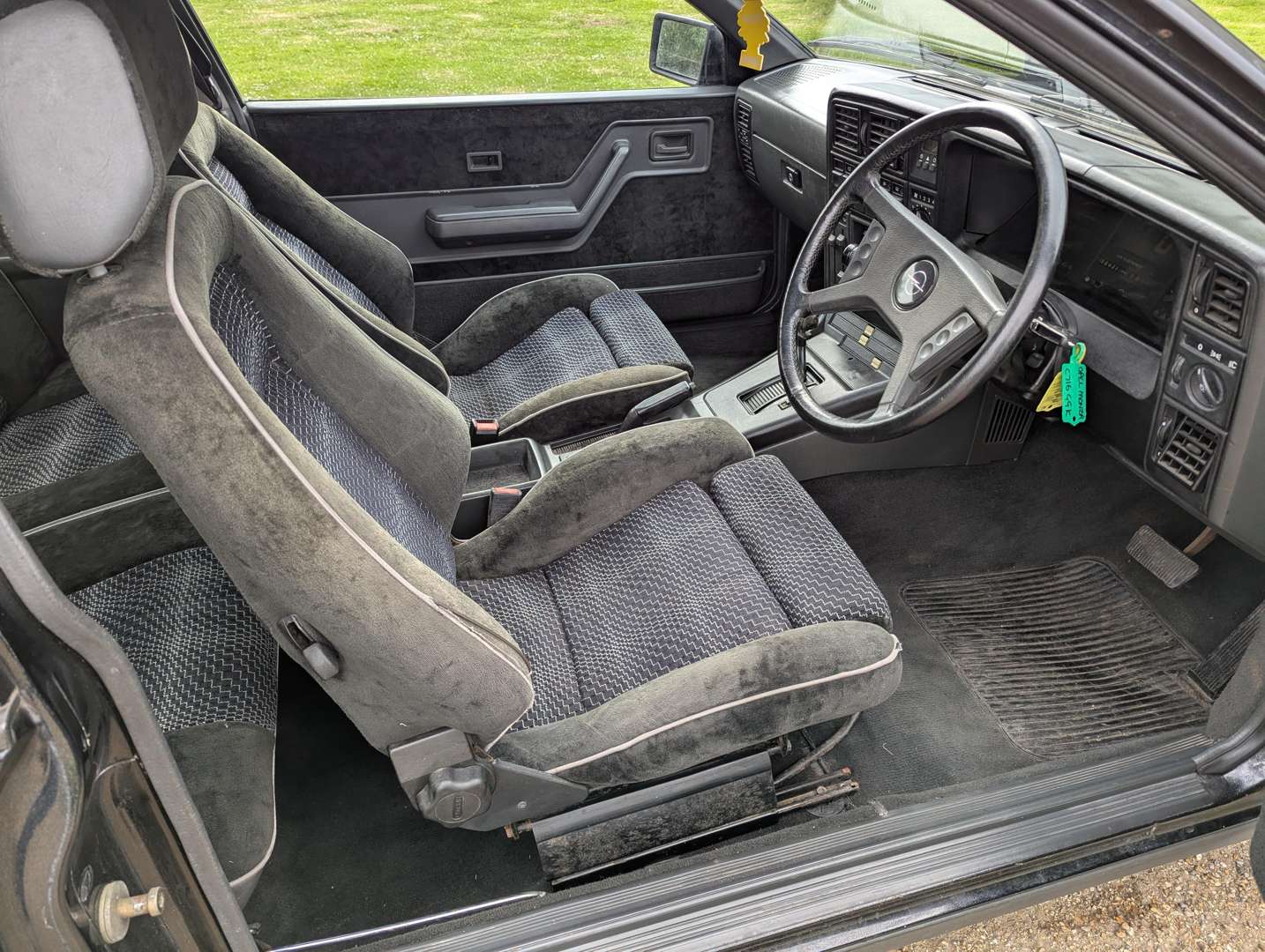 <p>1985 OPEL MONZA GSE 3.0E AUTO</p>