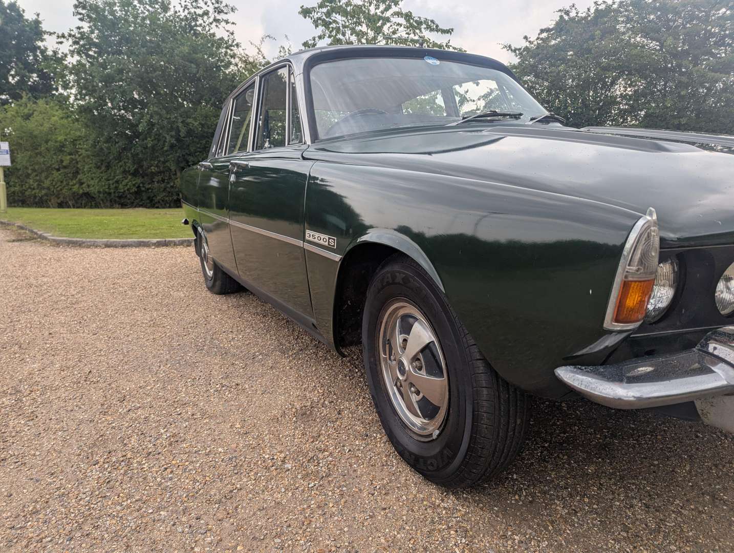 <p>1973 ROVER P6B 3500S</p>