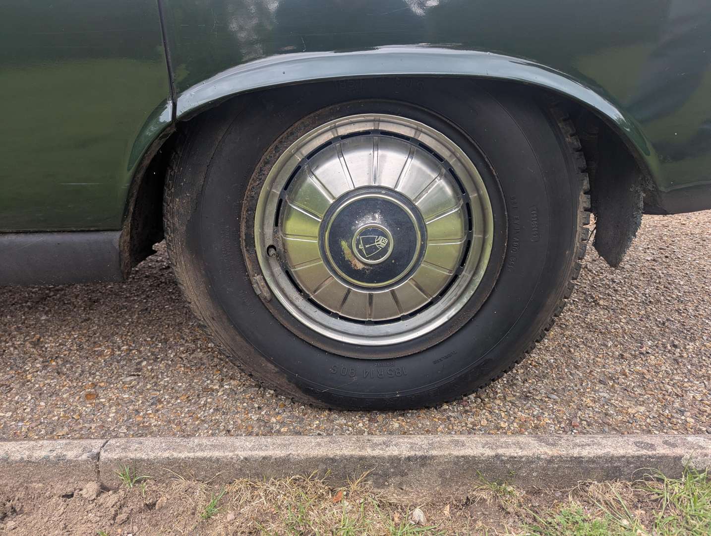 <p>1973 ROVER P6B 3500S</p>