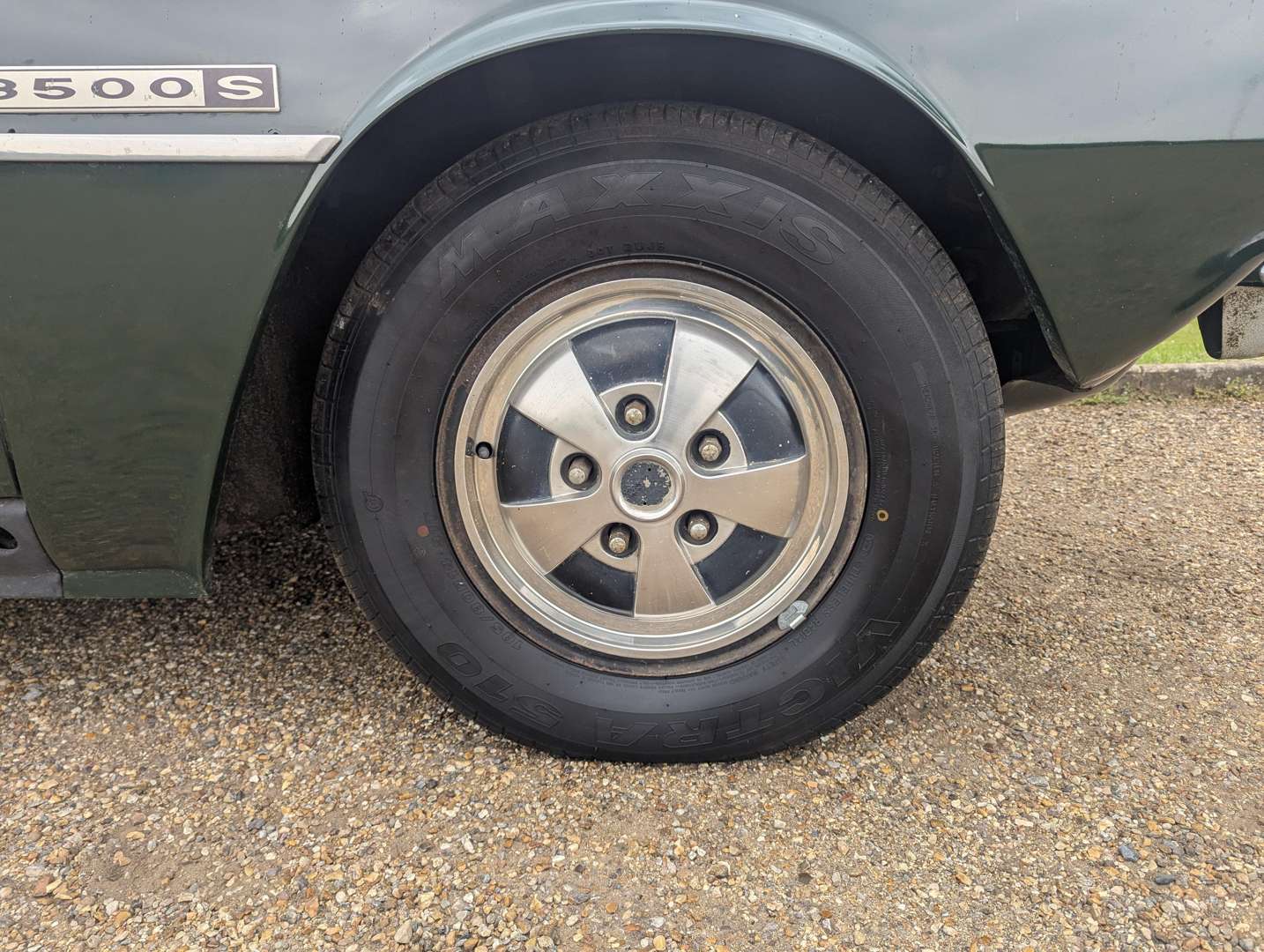 <p>1973 ROVER P6B 3500S</p>