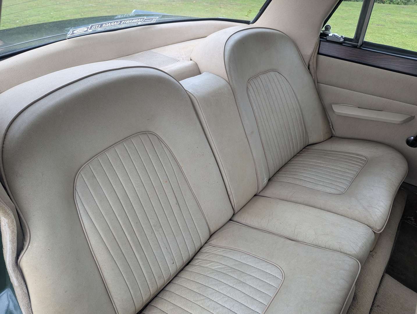 <p>1973 ROVER P6B 3500S</p>