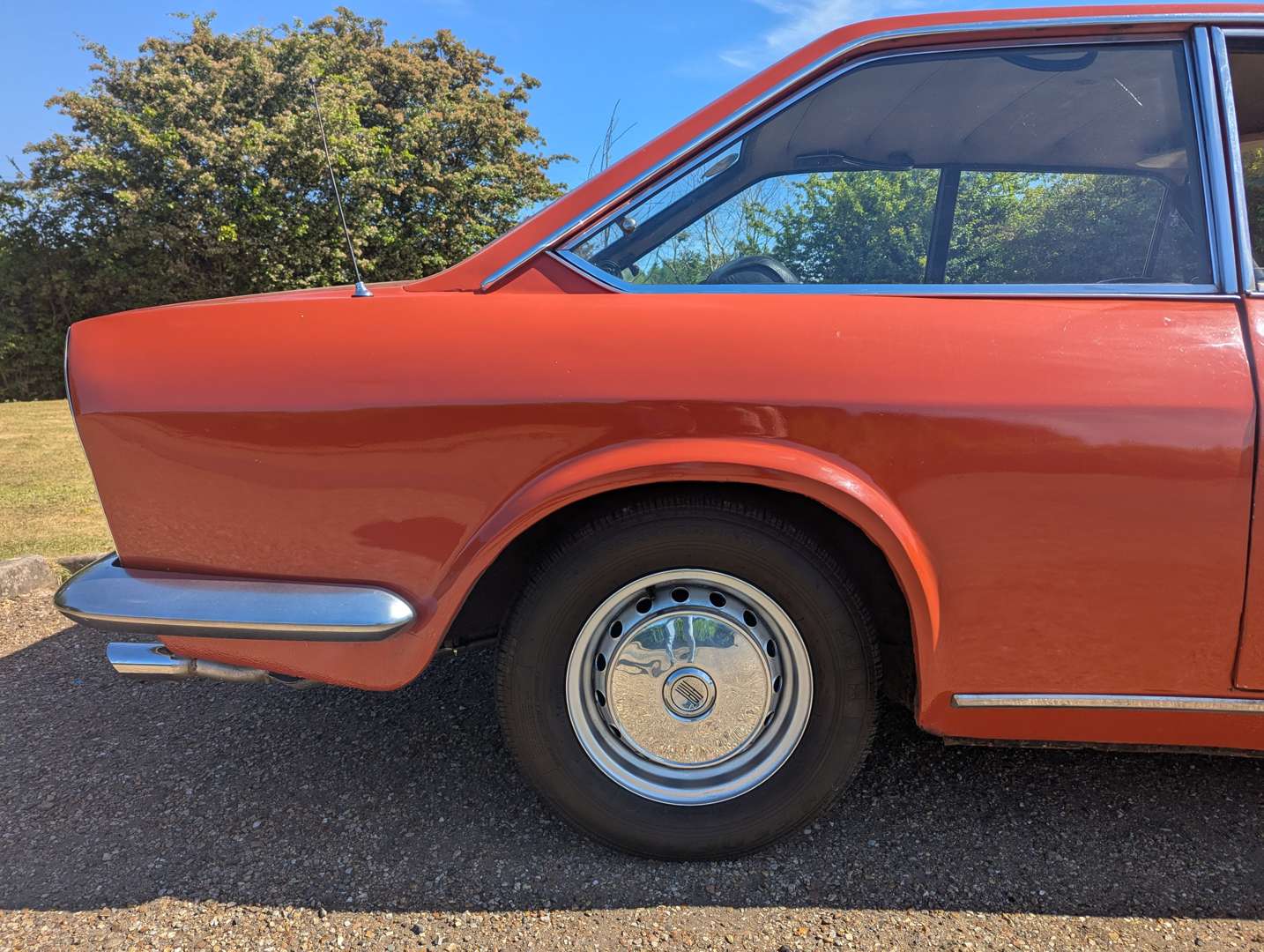 <p>1972 FIAT 124 SPORT</p>