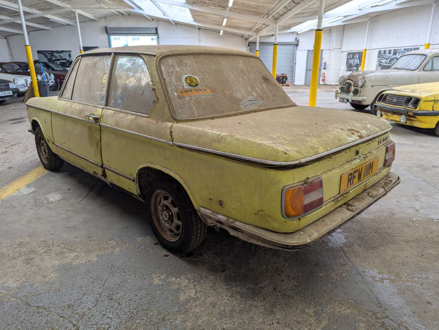 <p>1974 BMW 1602</p>