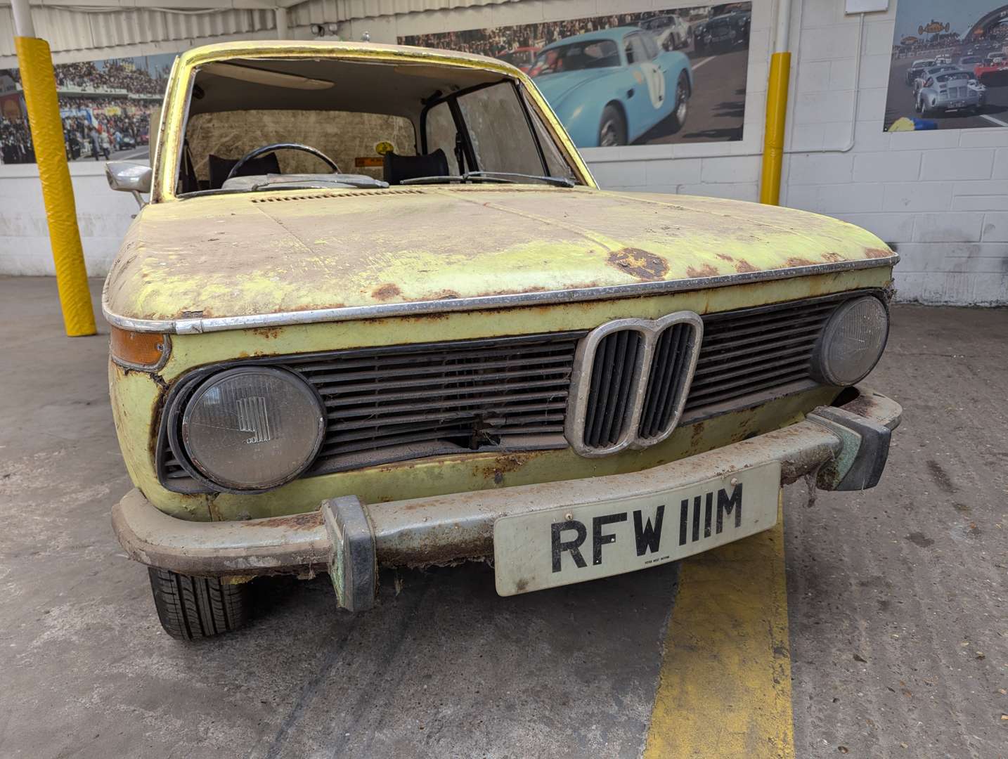 <p>1974 BMW 1602</p>