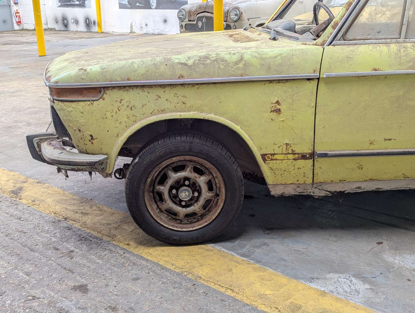 <p>1974 BMW 1602</p>