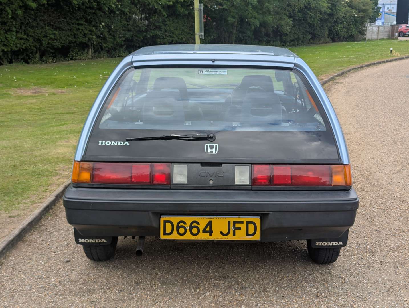 <p>1987 HONDA CIVIC MT</p>