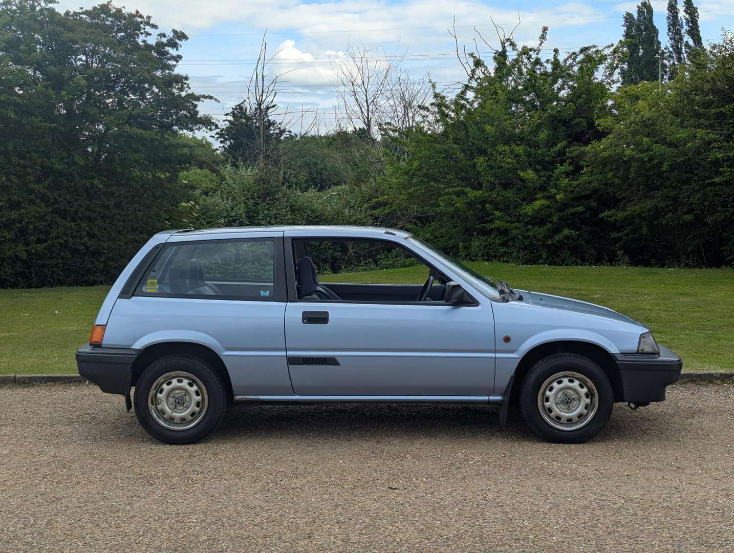 <p>1987 HONDA CIVIC MT</p>