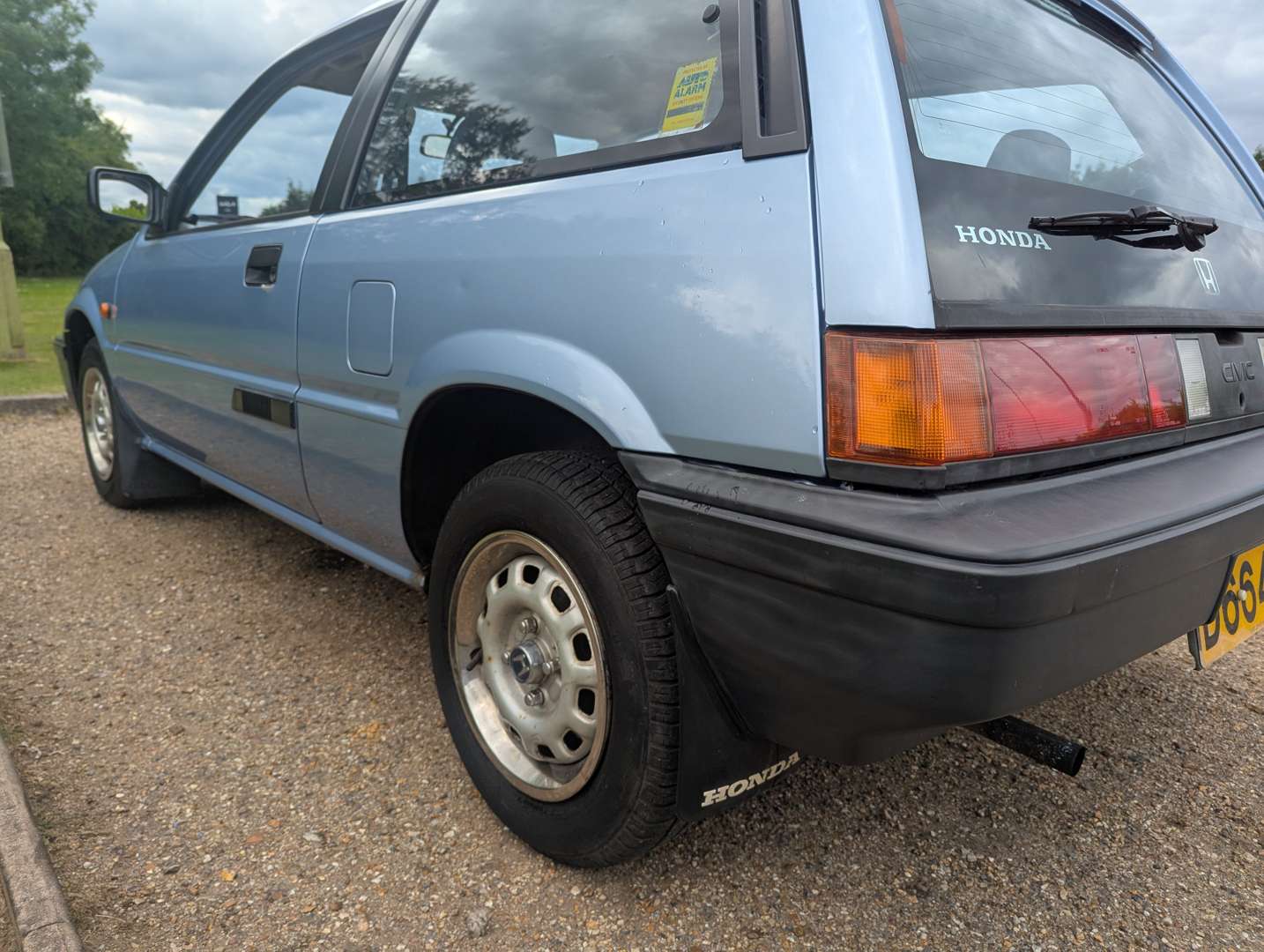 <p>1987 HONDA CIVIC MT</p>
