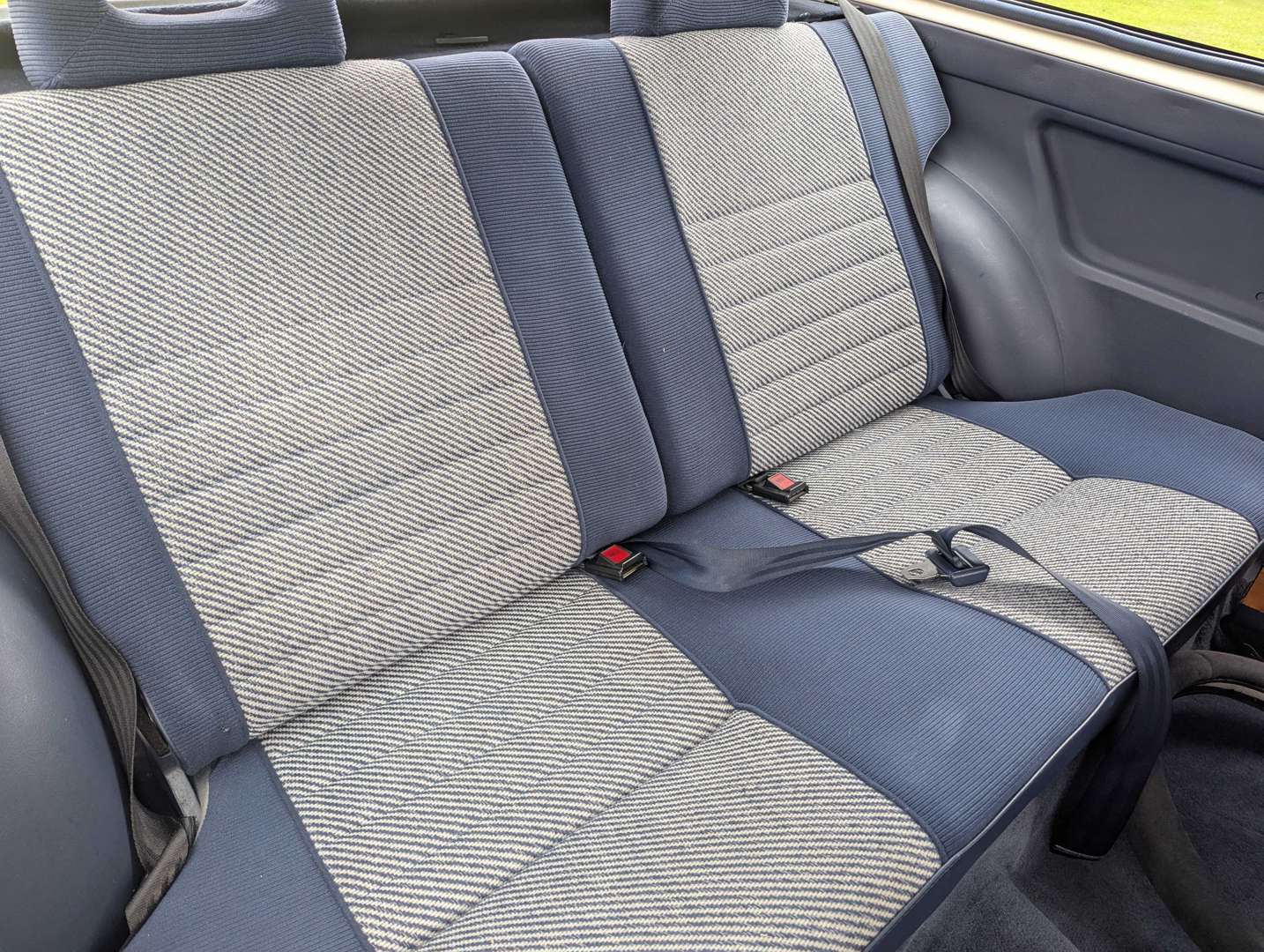 <p>1987 HONDA CIVIC MT</p>