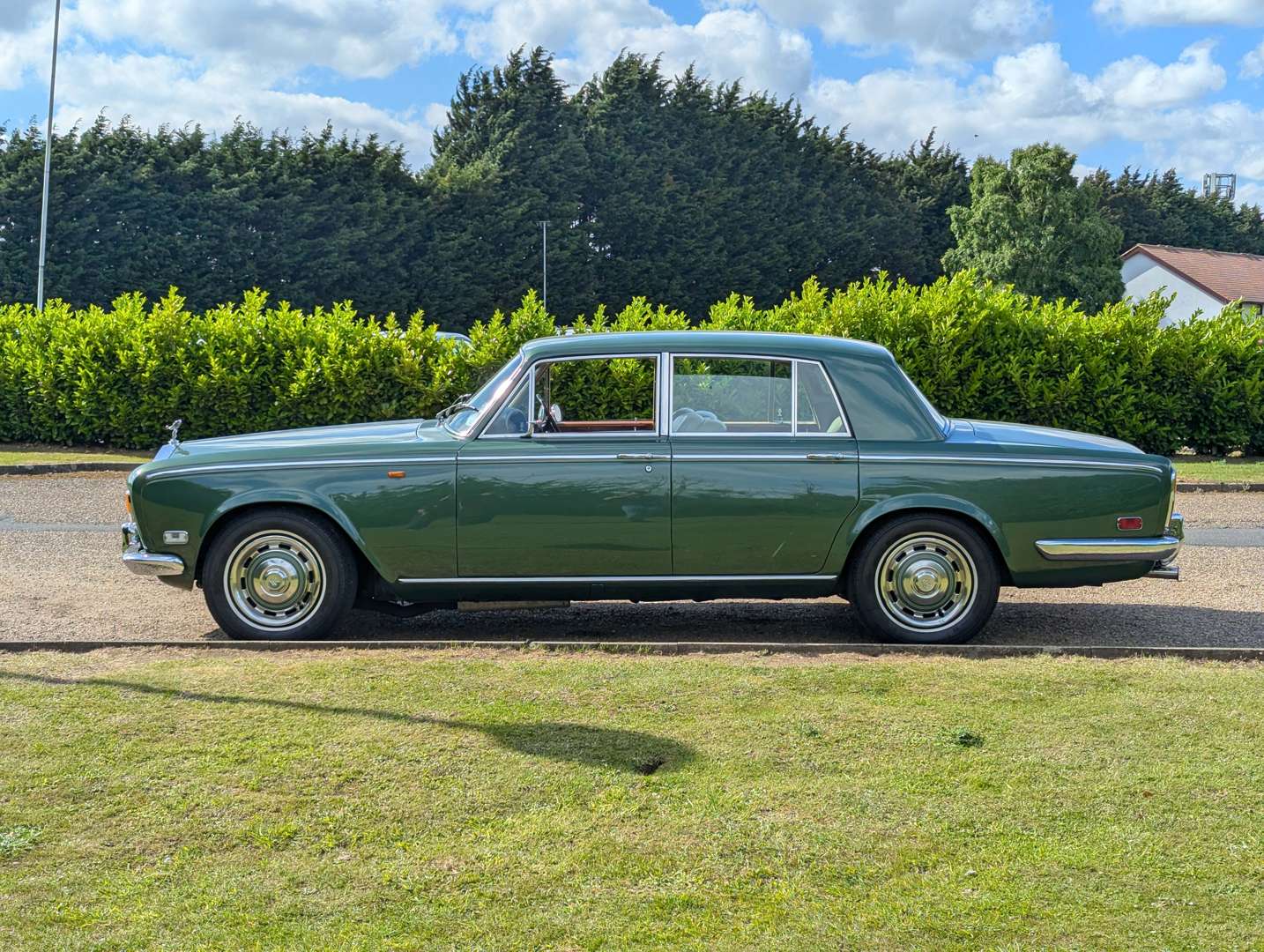 <p>1977 ROLLS ROYCE SILVER SHADOW I</p>