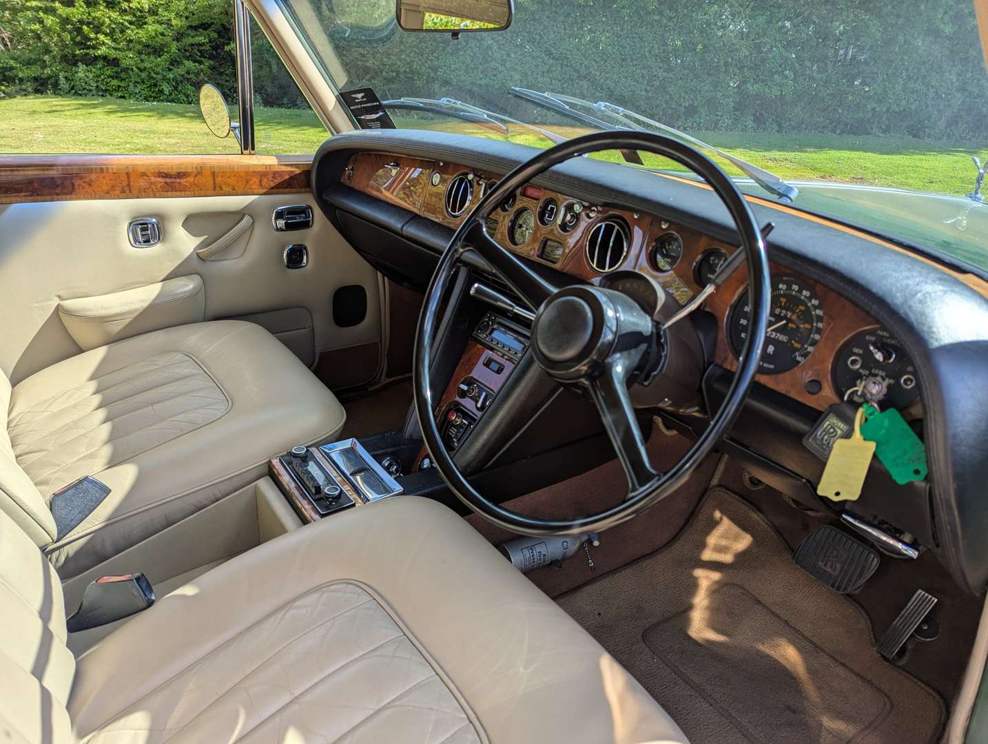 <p>1977 ROLLS ROYCE SILVER SHADOW I</p>