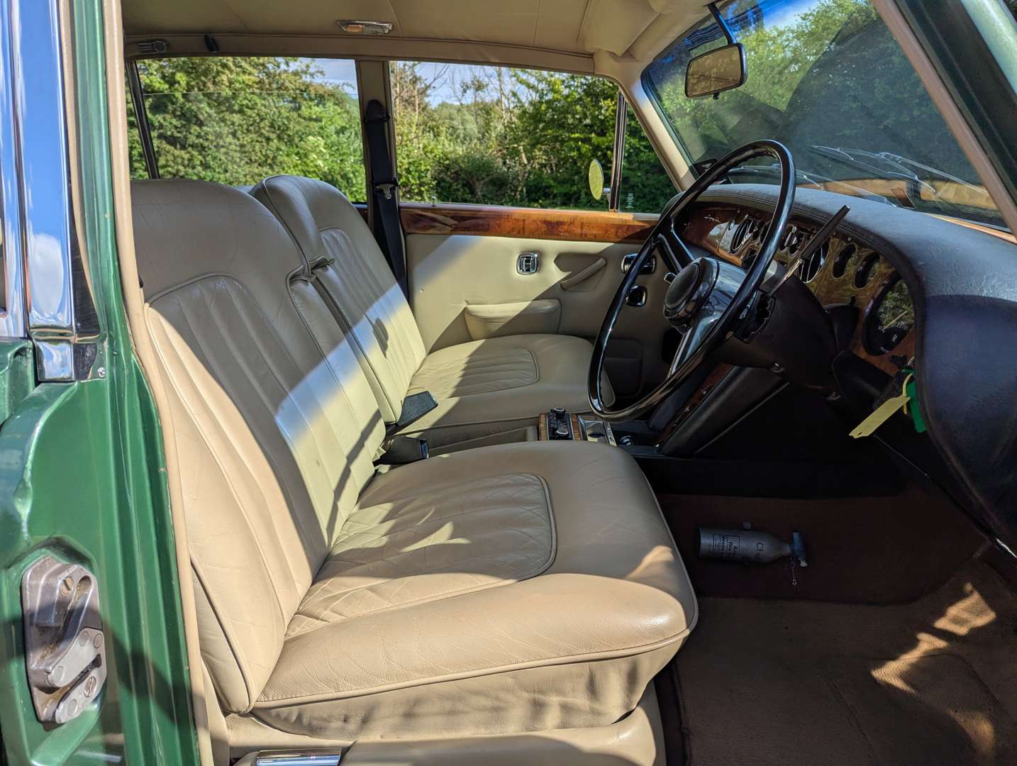 <p>1977 ROLLS ROYCE SILVER SHADOW I</p>