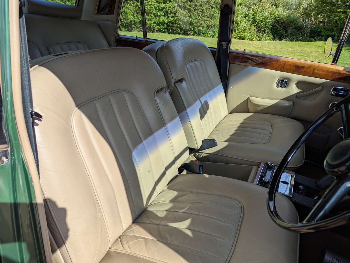 <p>1977 ROLLS ROYCE SILVER SHADOW I</p>