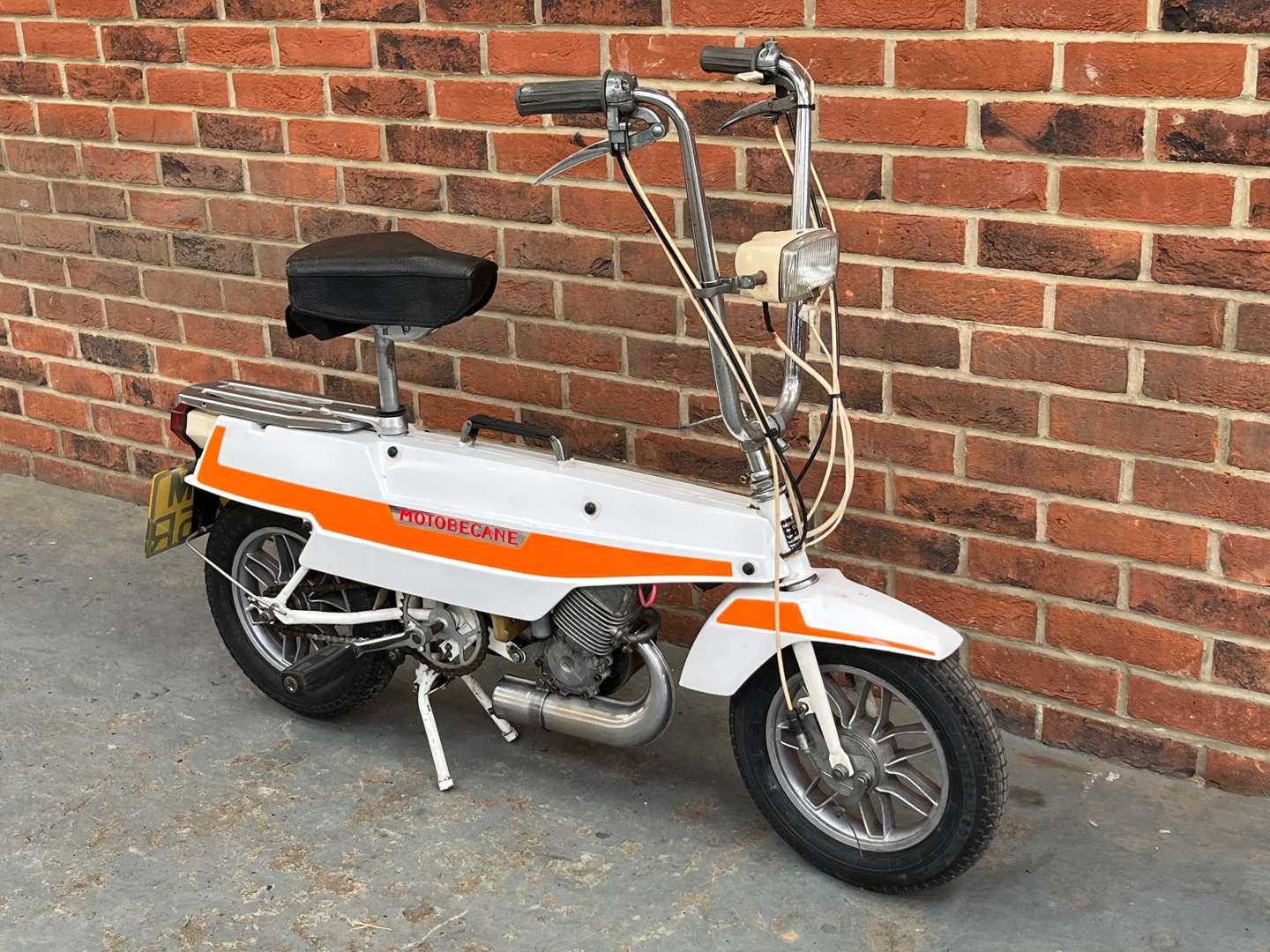 <p>1977 MOTOBECANE MOBYLETTE</p>