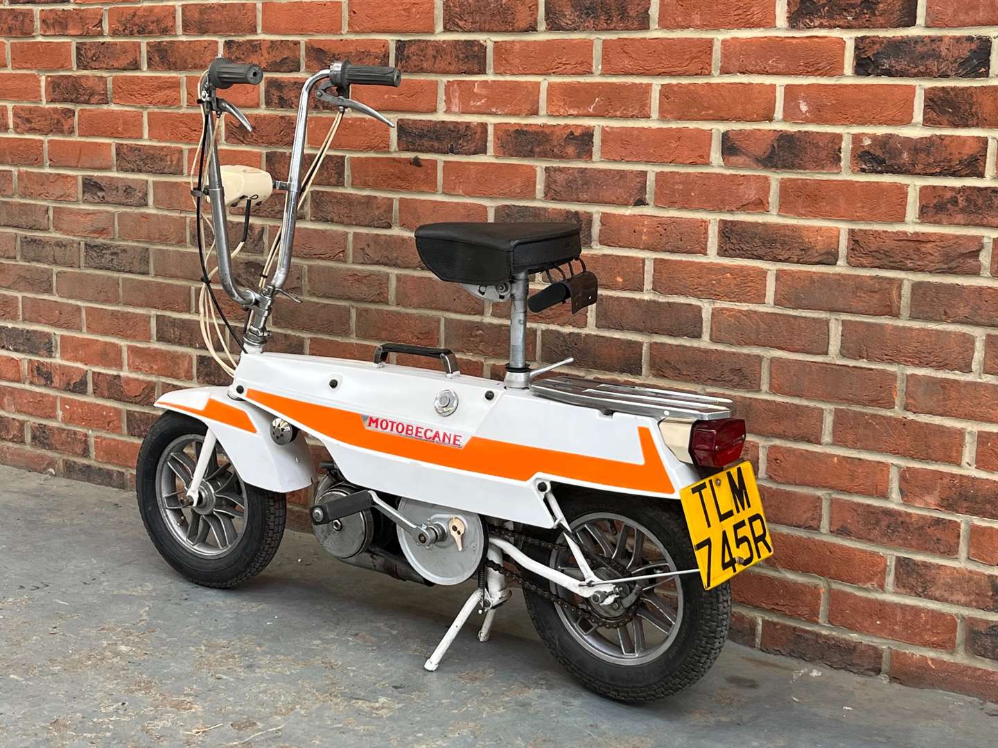 <p>1977 MOTOBECANE MOBYLETTE</p>
