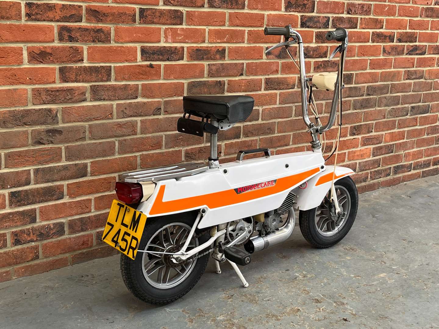 <p>1977 MOTOBECANE MOBYLETTE</p>