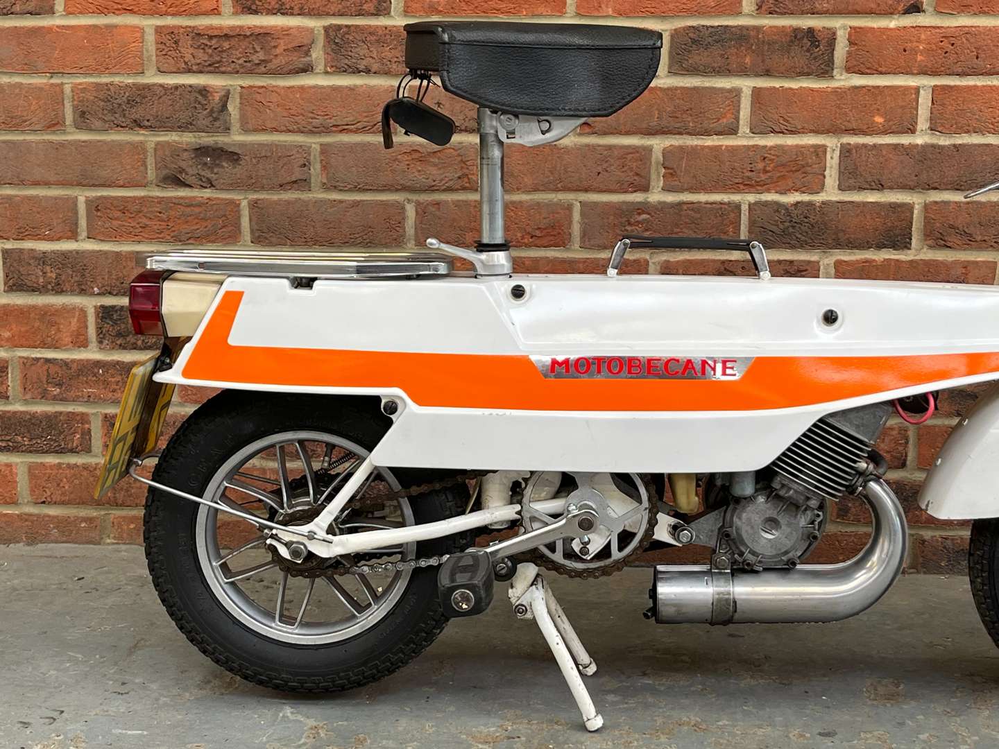 <p>1977 MOTOBECANE MOBYLETTE</p>