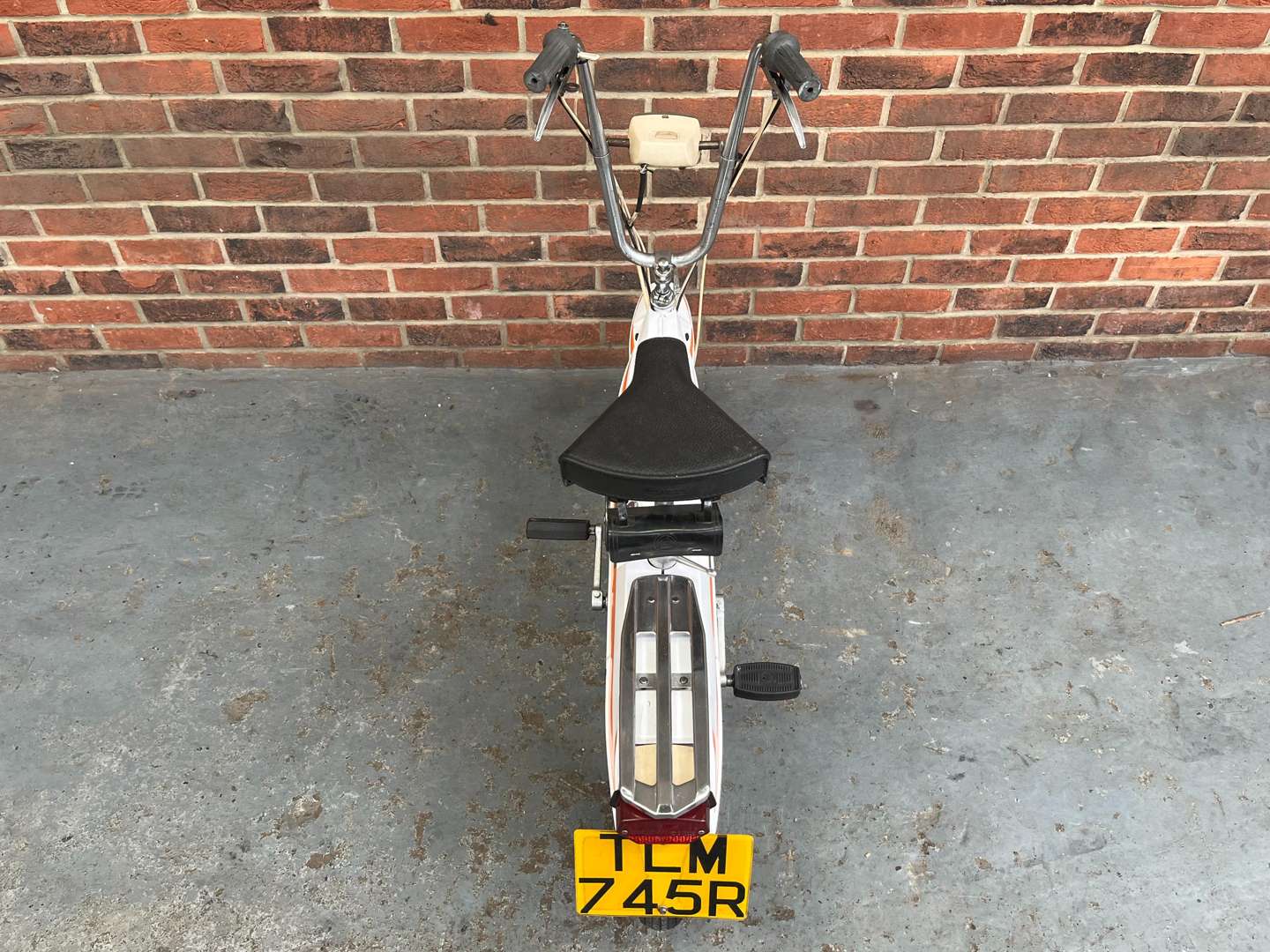<p>1977 MOTOBECANE MOBYLETTE</p>