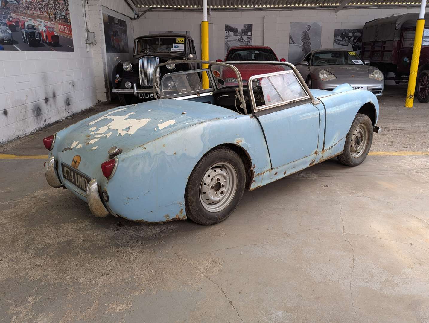 <p>1959 AUSTIN HEALEY FROGEYE SPRITE</p>