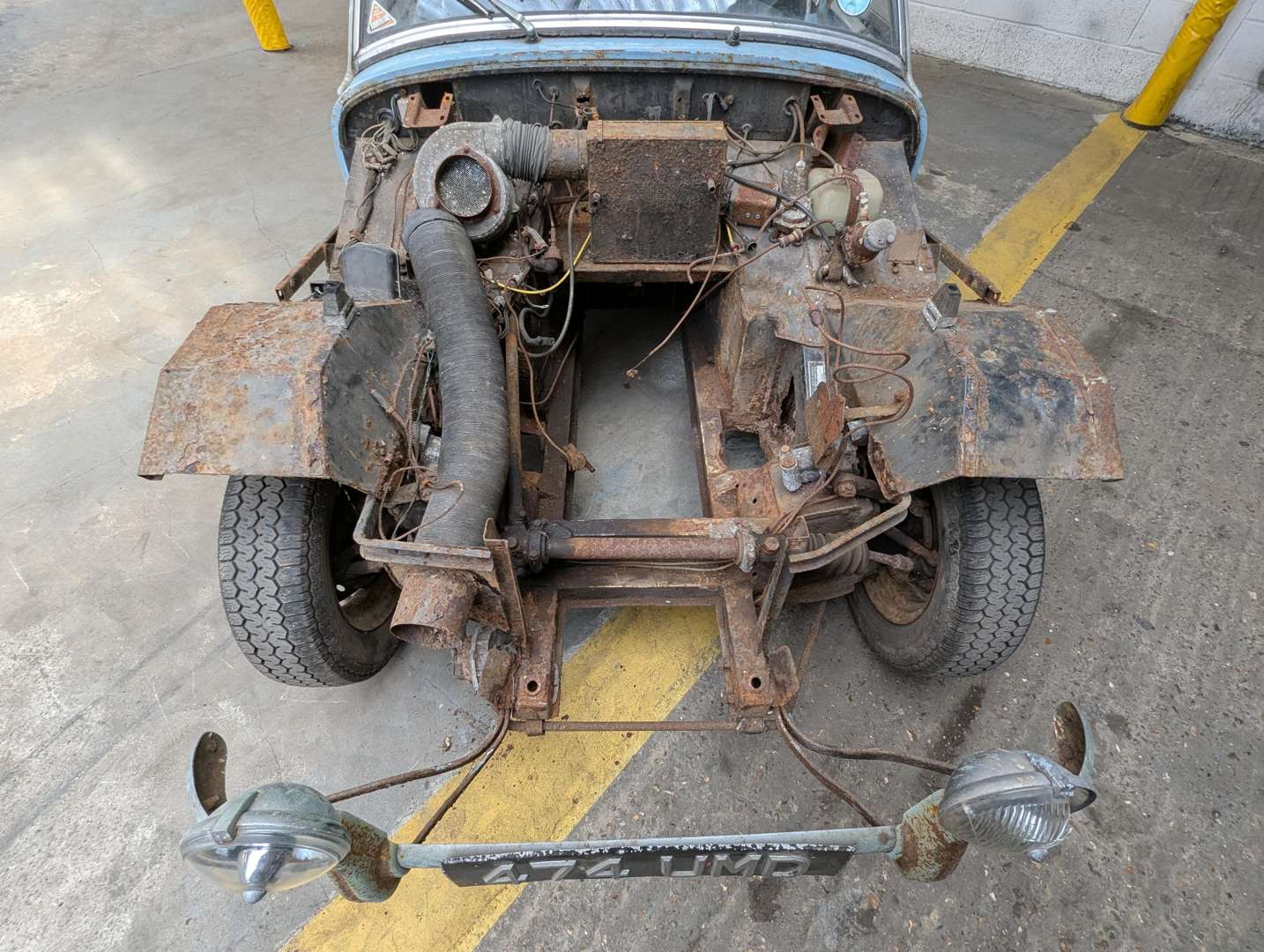 <p>1959 AUSTIN HEALEY FROGEYE SPRITE</p>