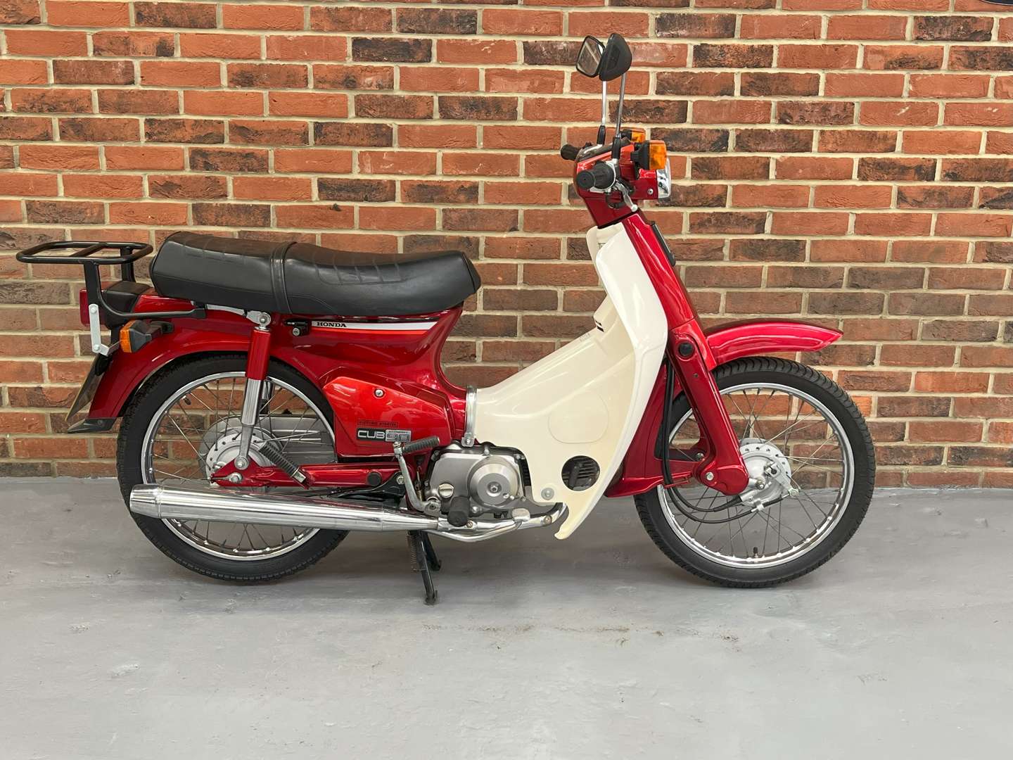 1997 HONDA C90M
