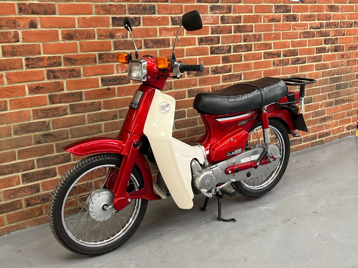 <p>1997 HONDA C90M</p>