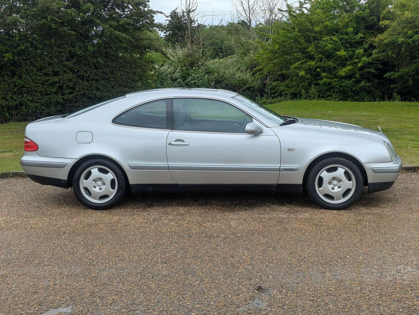 <p>1998 MERCEDES CLK 200 ELEGANCE AUTO</p>