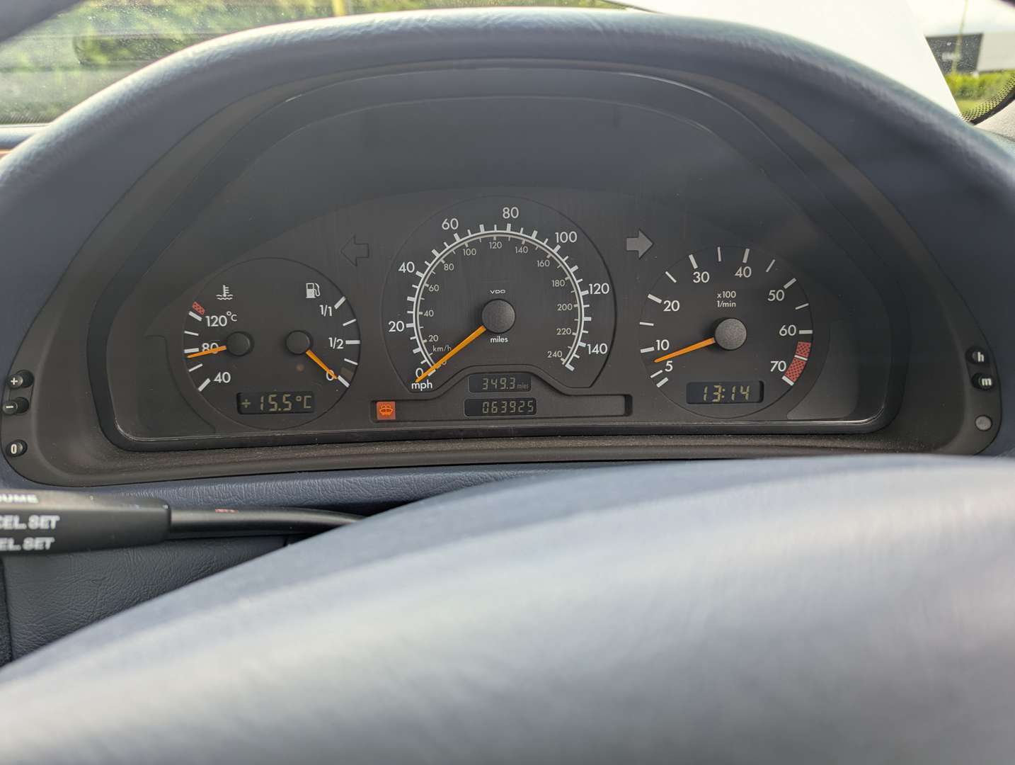 <p>1998 MERCEDES CLK 200 ELEGANCE AUTO</p>