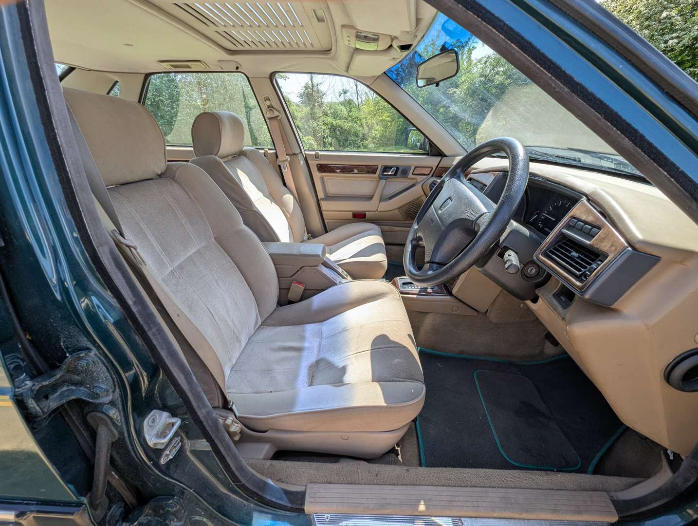 <p>1995 ROVER 820 SI AUTO</p>