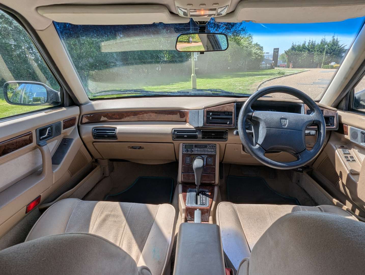 <p>1995 ROVER 820 SI AUTO</p>