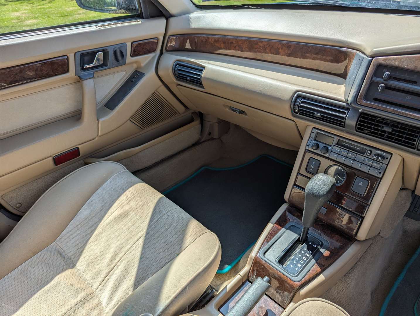 <p>1995 ROVER 820 SI AUTO</p>