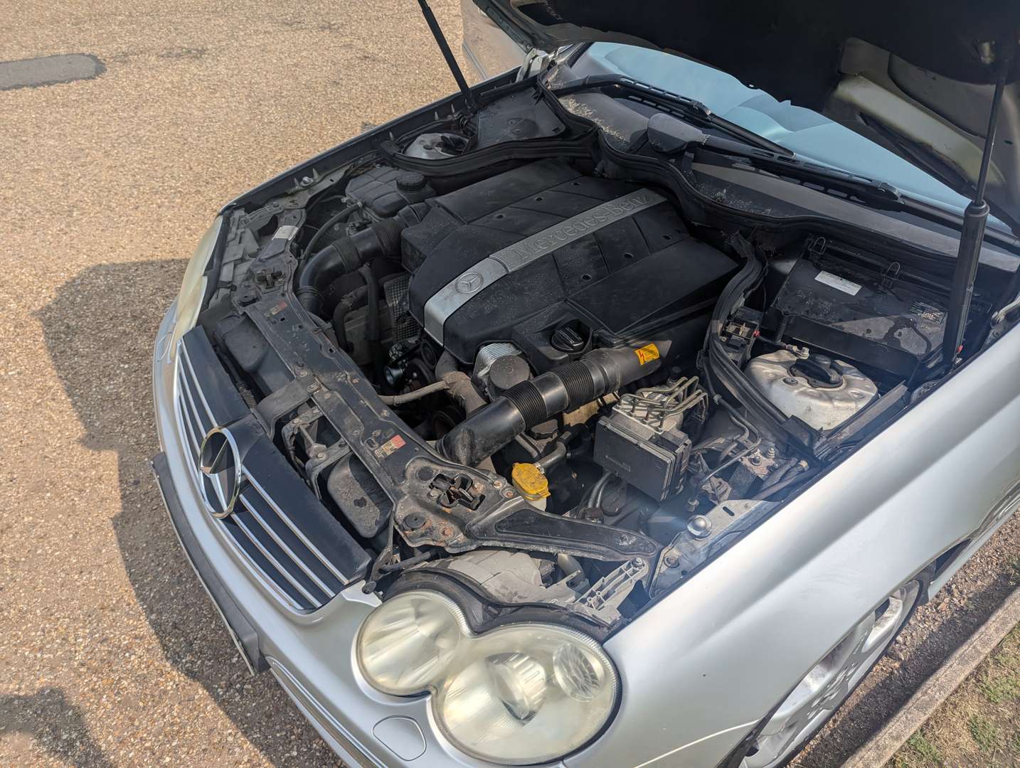<p>2002 MERCEDES CLK 320 AVANTGARDE</p>