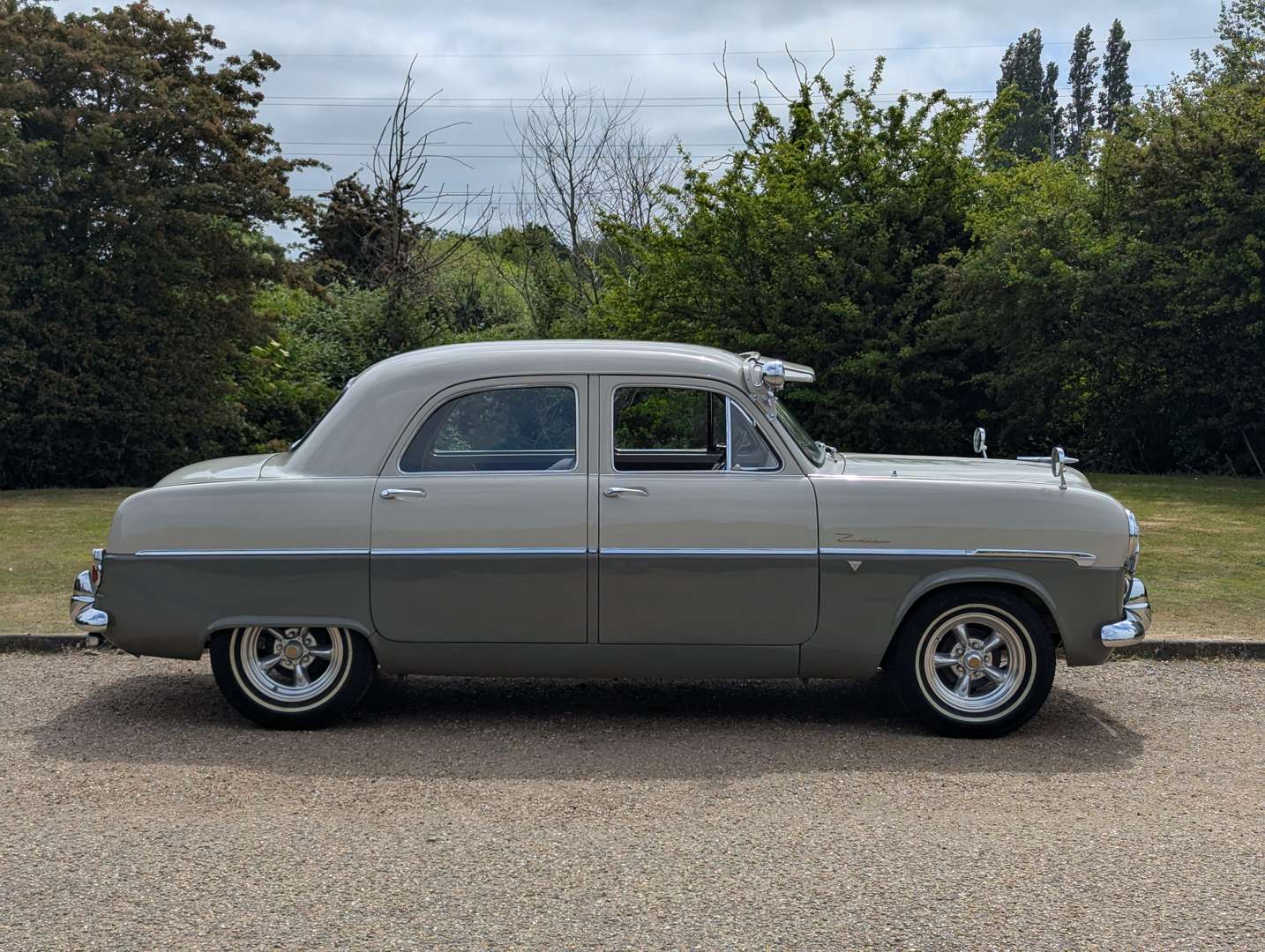 <p>1954 FORD ZEPHYR ZODIAC MKI</p>