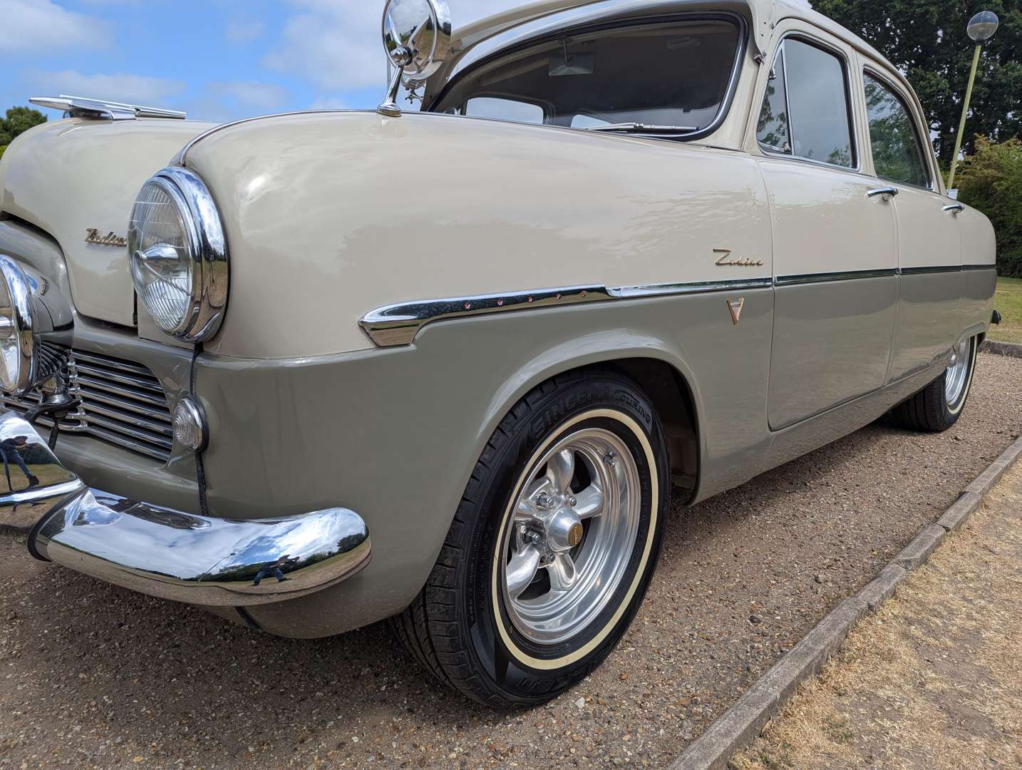 <p>1954 FORD ZEPHYR ZODIAC MKI</p>