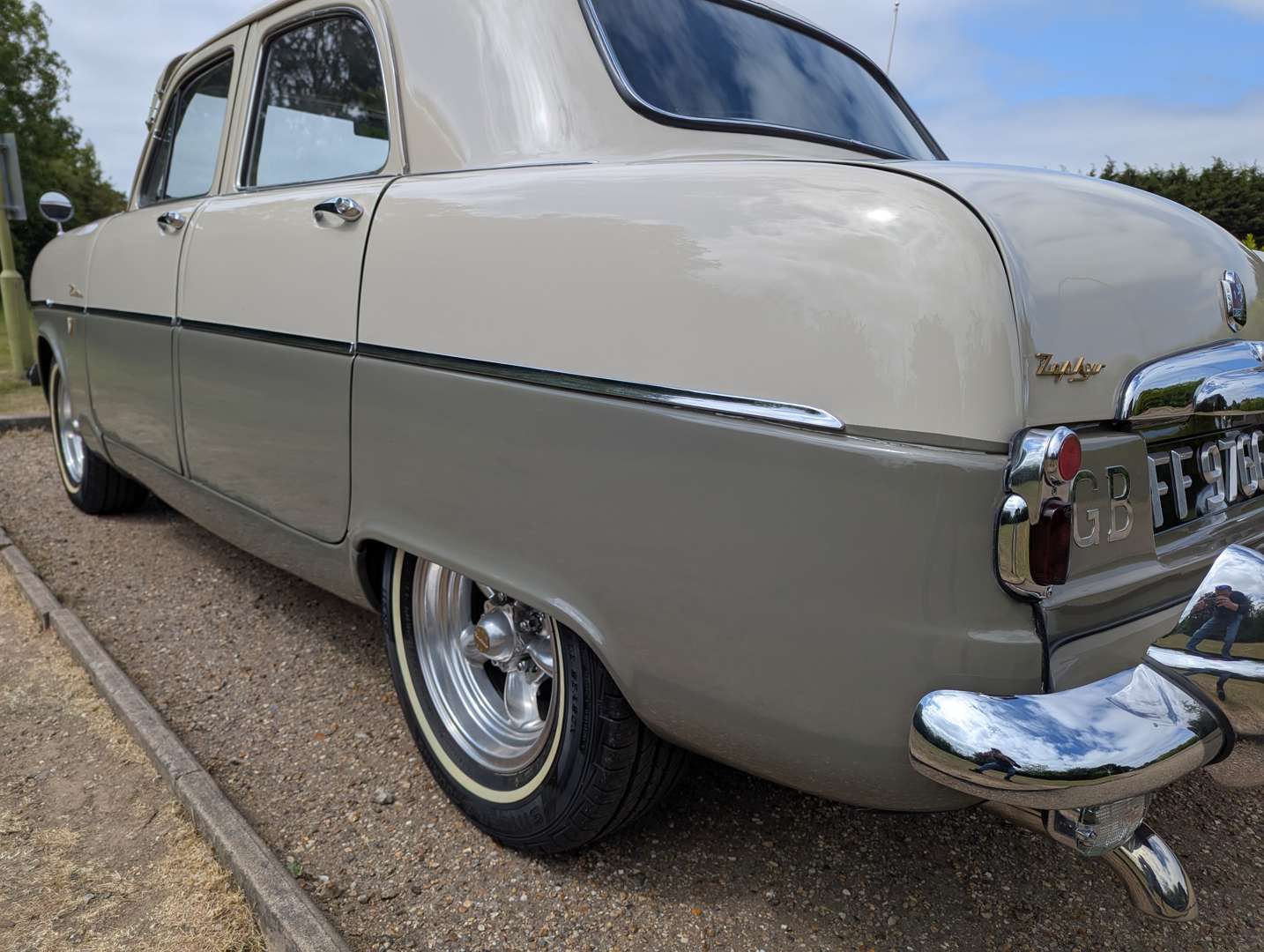 <p>1954 FORD ZEPHYR ZODIAC MKI</p>