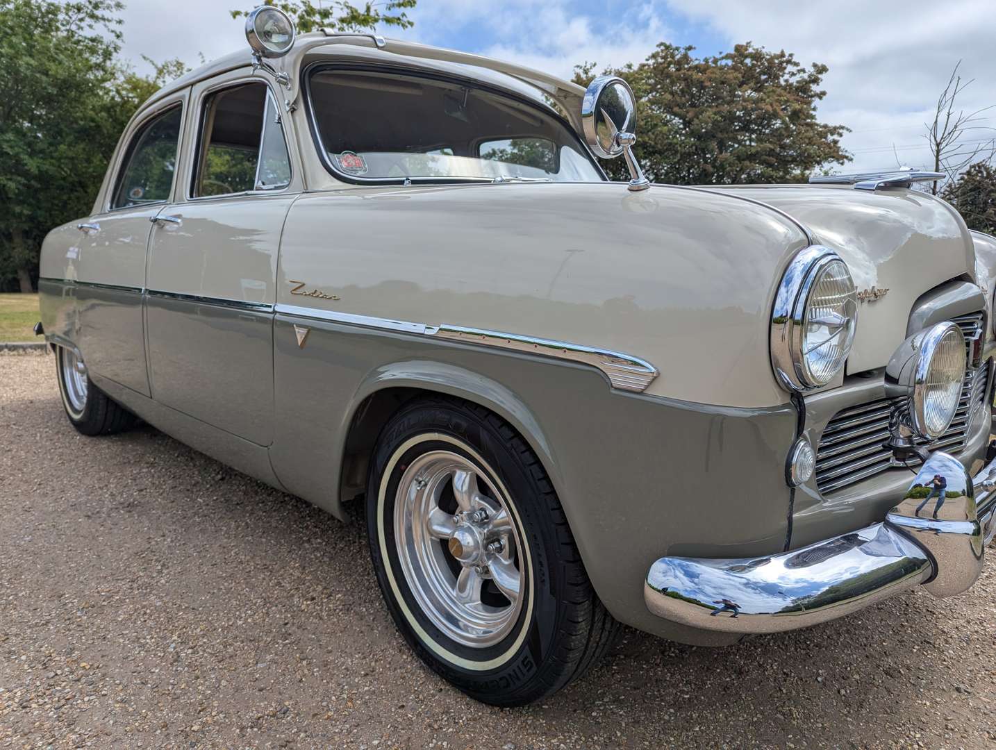 <p>1954 FORD ZEPHYR ZODIAC MKI</p>