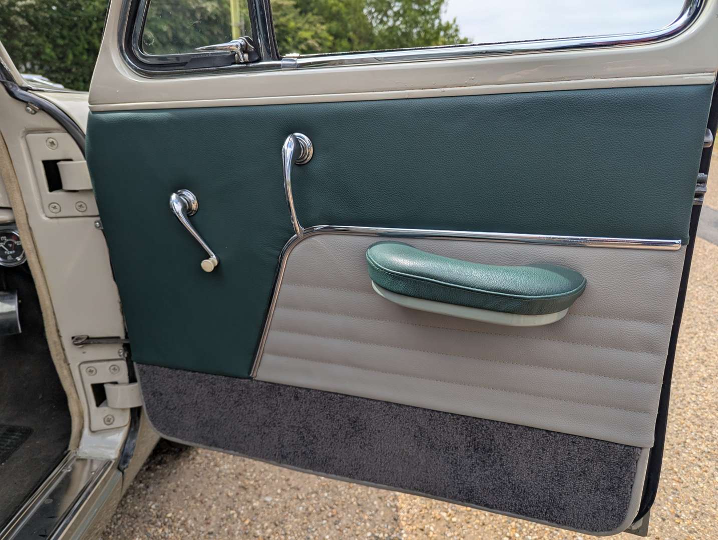 <p>1954 FORD ZEPHYR ZODIAC MKI</p>