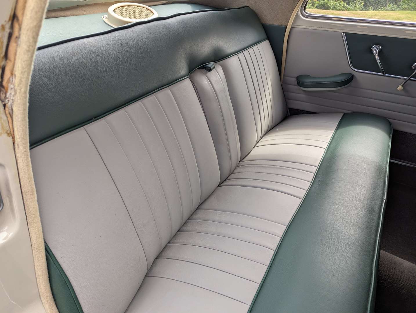<p>1954 FORD ZEPHYR ZODIAC MKI</p>