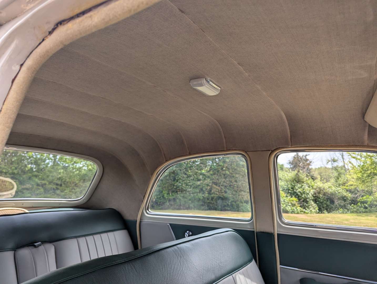 <p>1954 FORD ZEPHYR ZODIAC MKI</p>