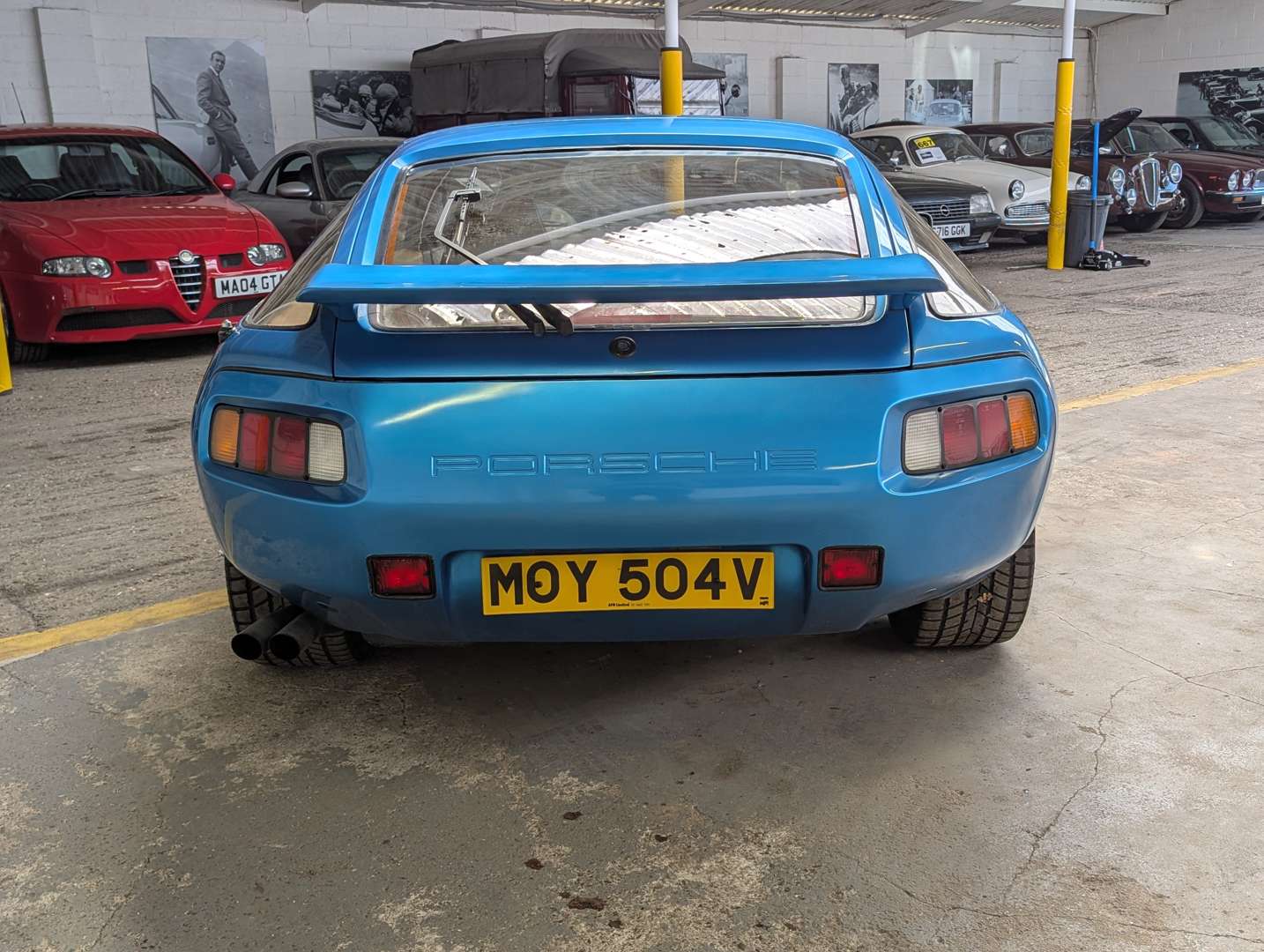<p>1980 PORSCHE 928 MANUAL</p>