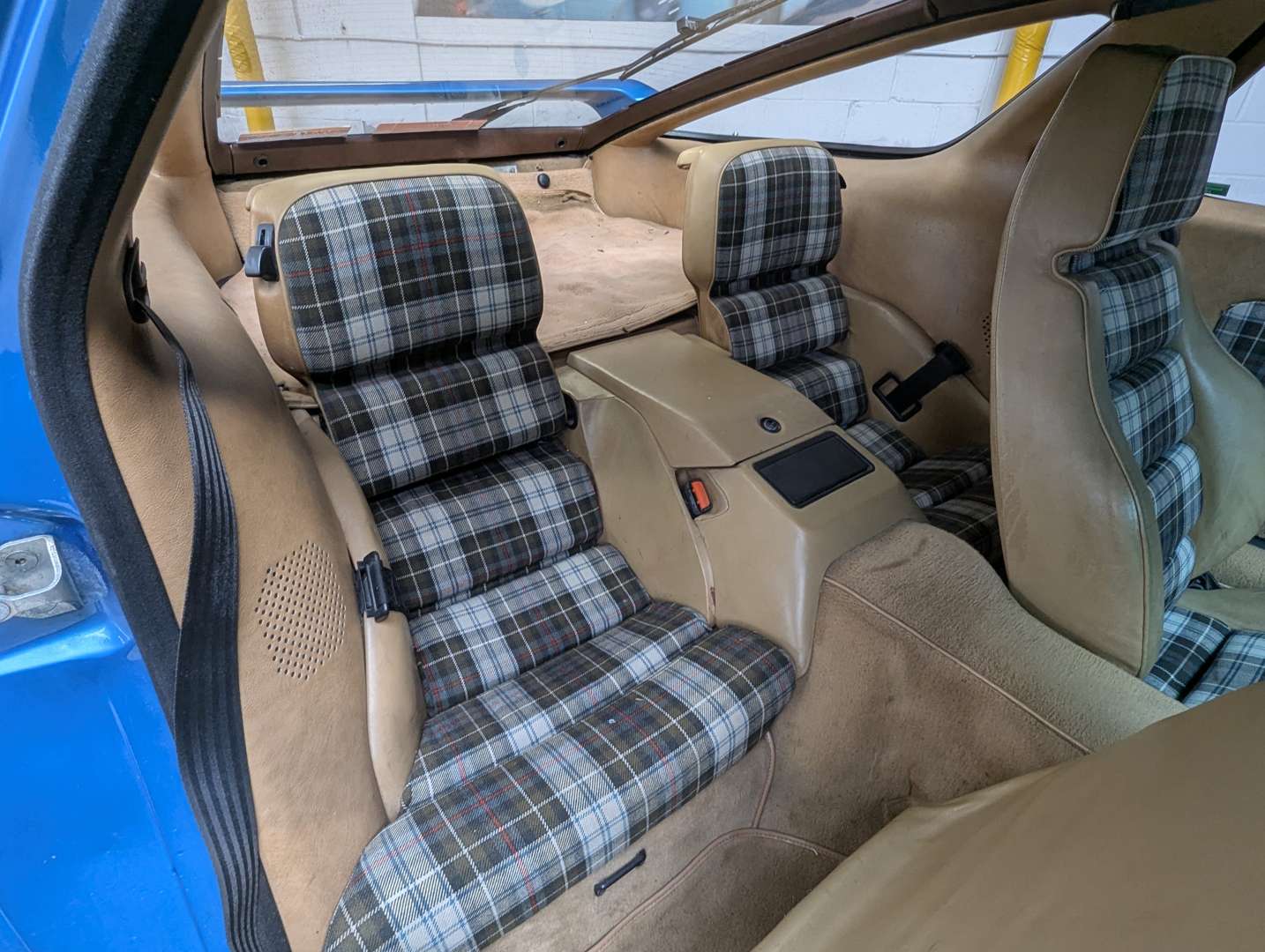 <p>1980 PORSCHE 928 MANUAL</p>