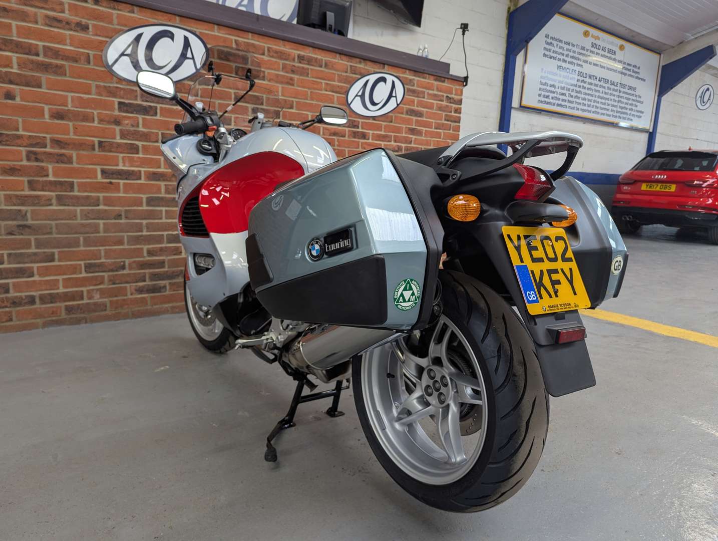 <p>2002 BMW K1200 RS 3,401 MILES</p>