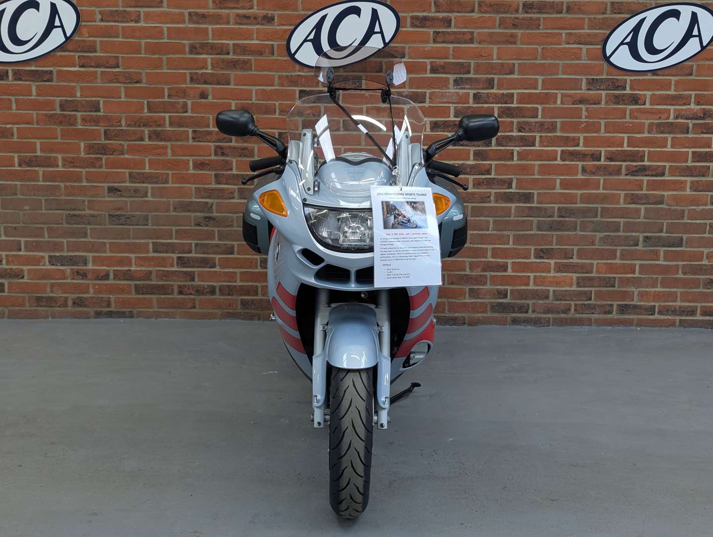 <p>2002 BMW K1200 RS 3,401 MILES</p>