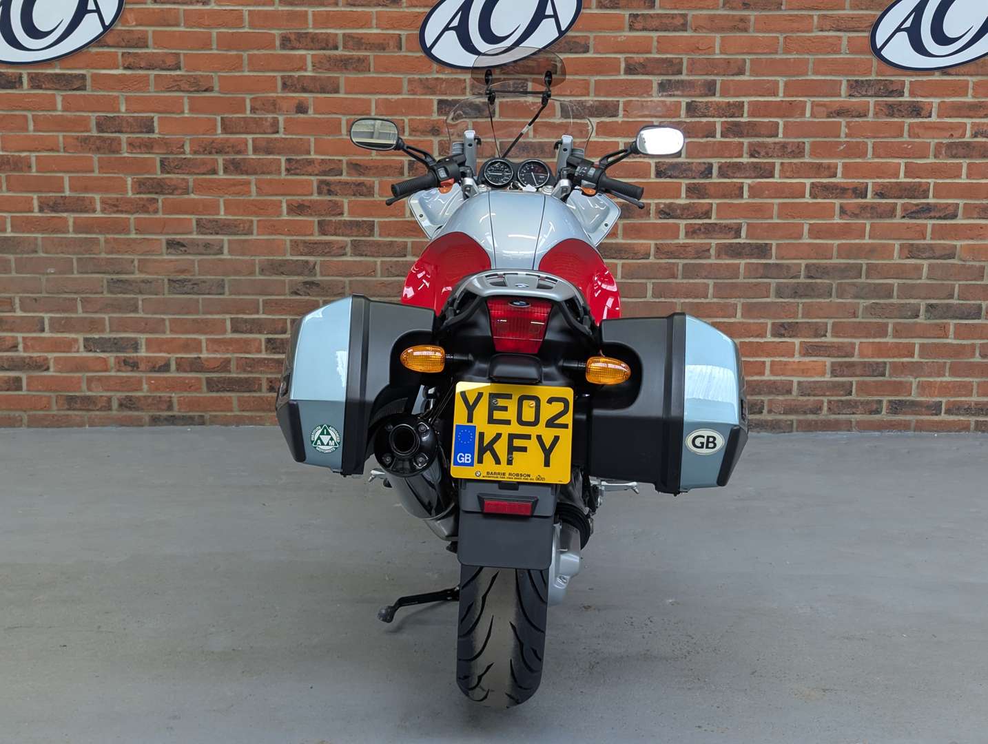 <p>2002 BMW K1200 RS 3,401 MILES</p>