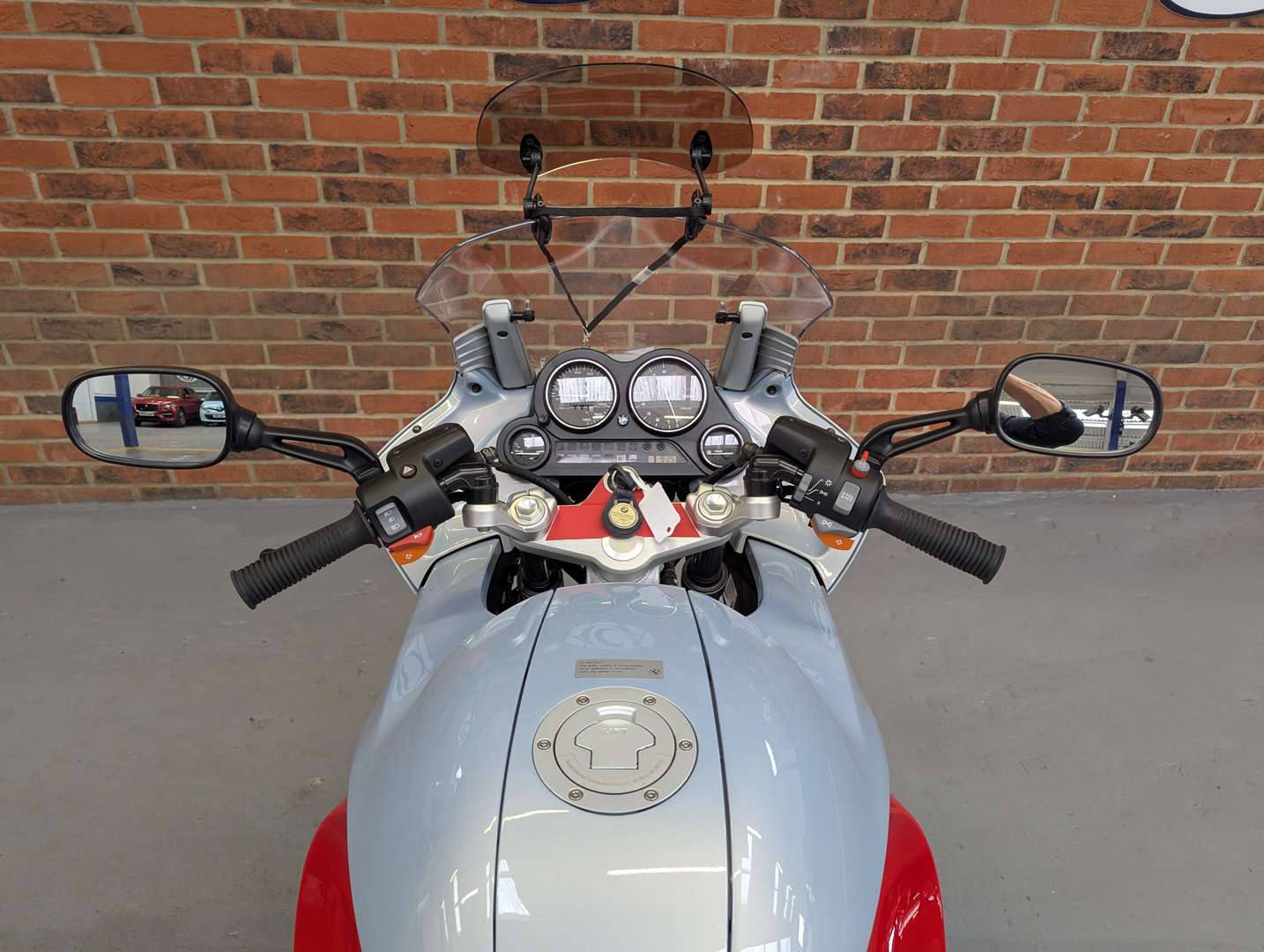 <p>2002 BMW K1200 RS 3,401 MILES</p>