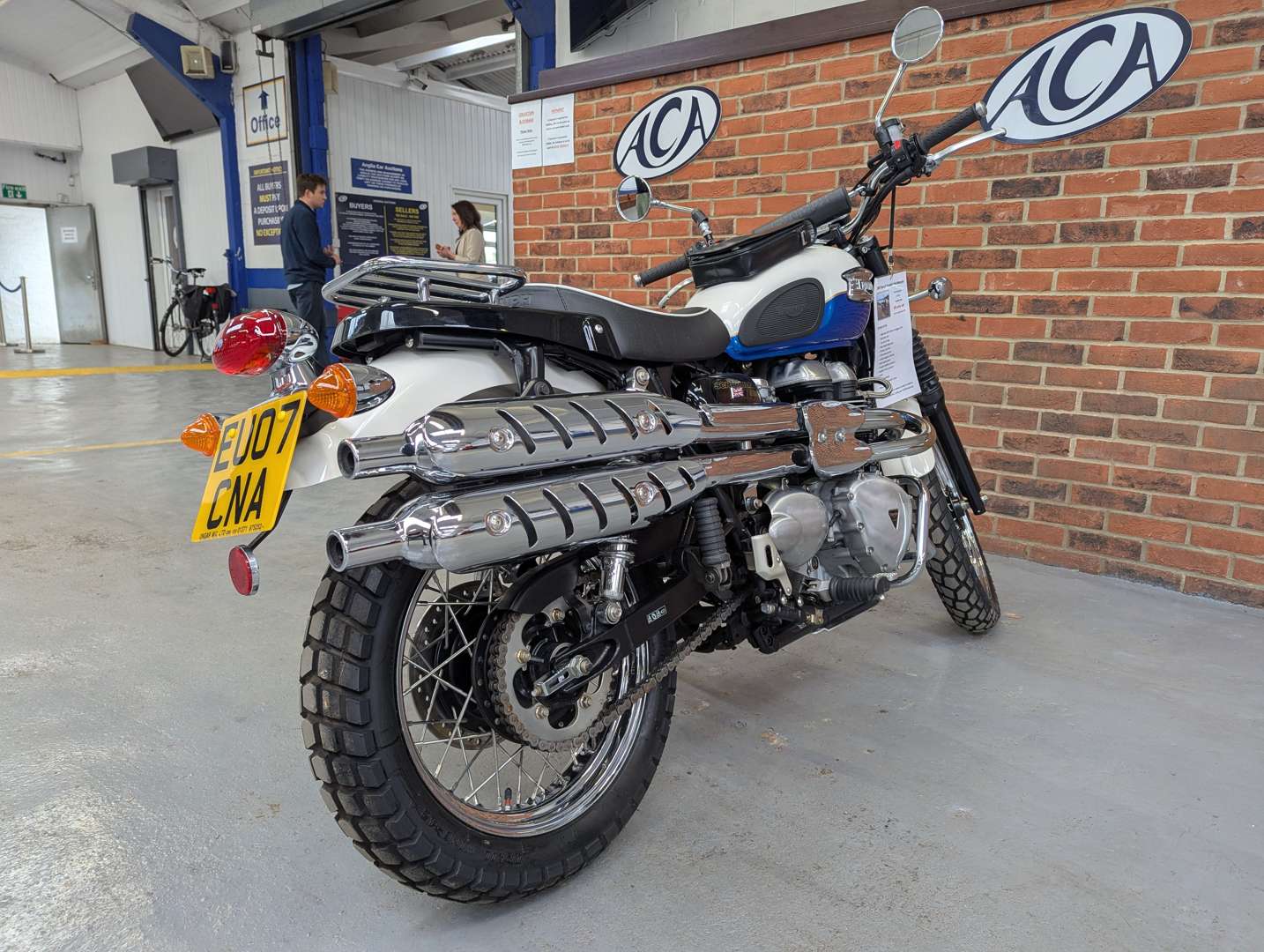 <p>2007 TRIUMPH BONNEVILLE SCRAMBLER 600 MILES</p>