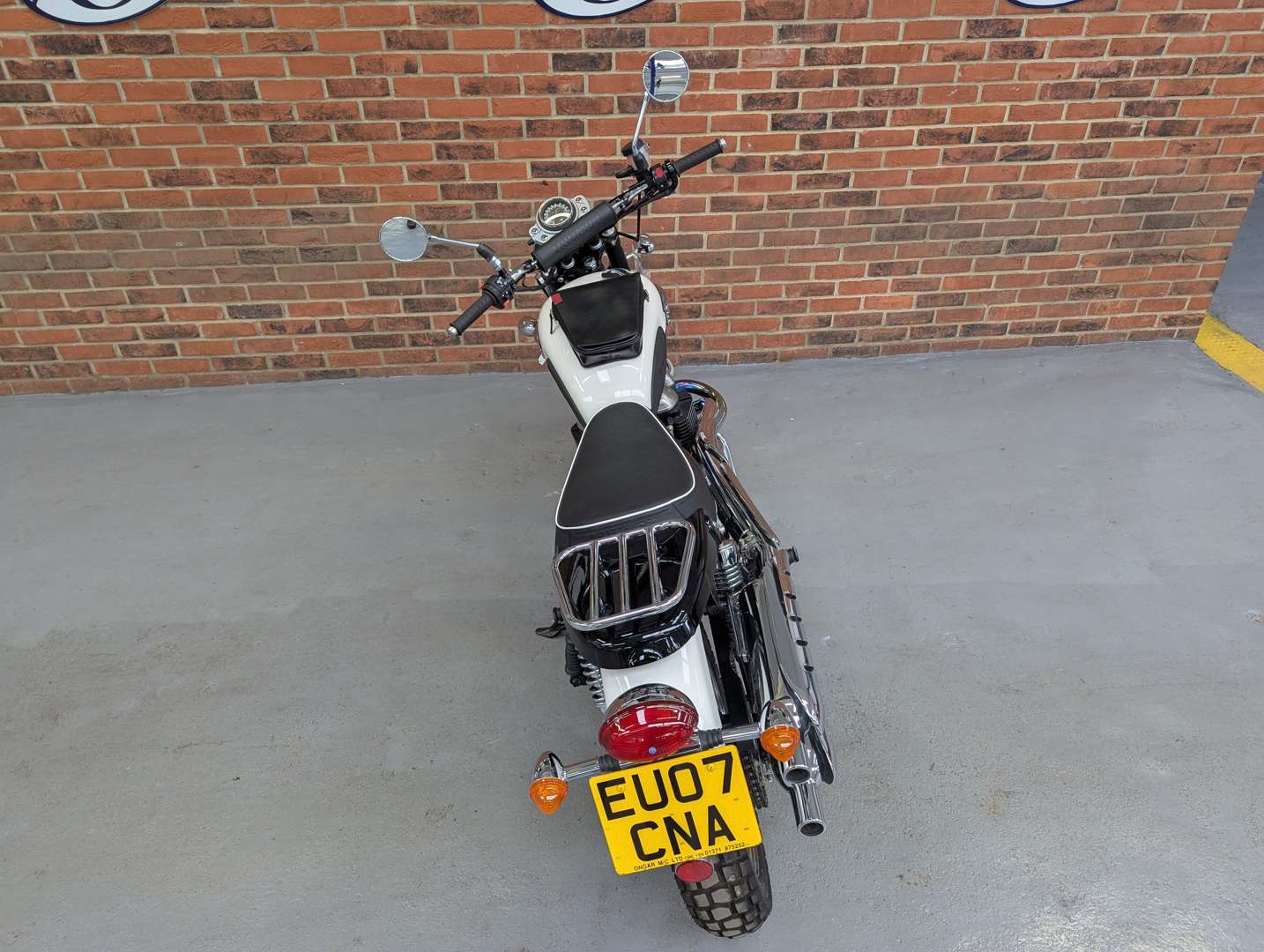 <p>2007 TRIUMPH BONNEVILLE SCRAMBLER 600 MILES</p>