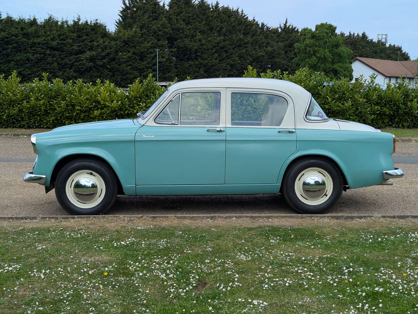 <p>1958 HILLMAN MINX DE-LUXE</p>