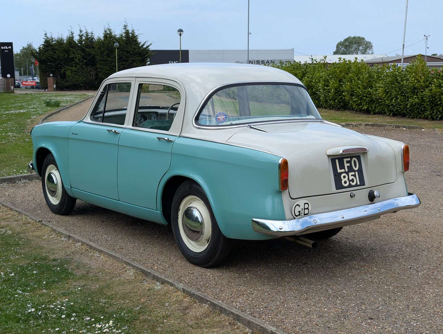 <p>1958 HILLMAN MINX DE-LUXE</p>