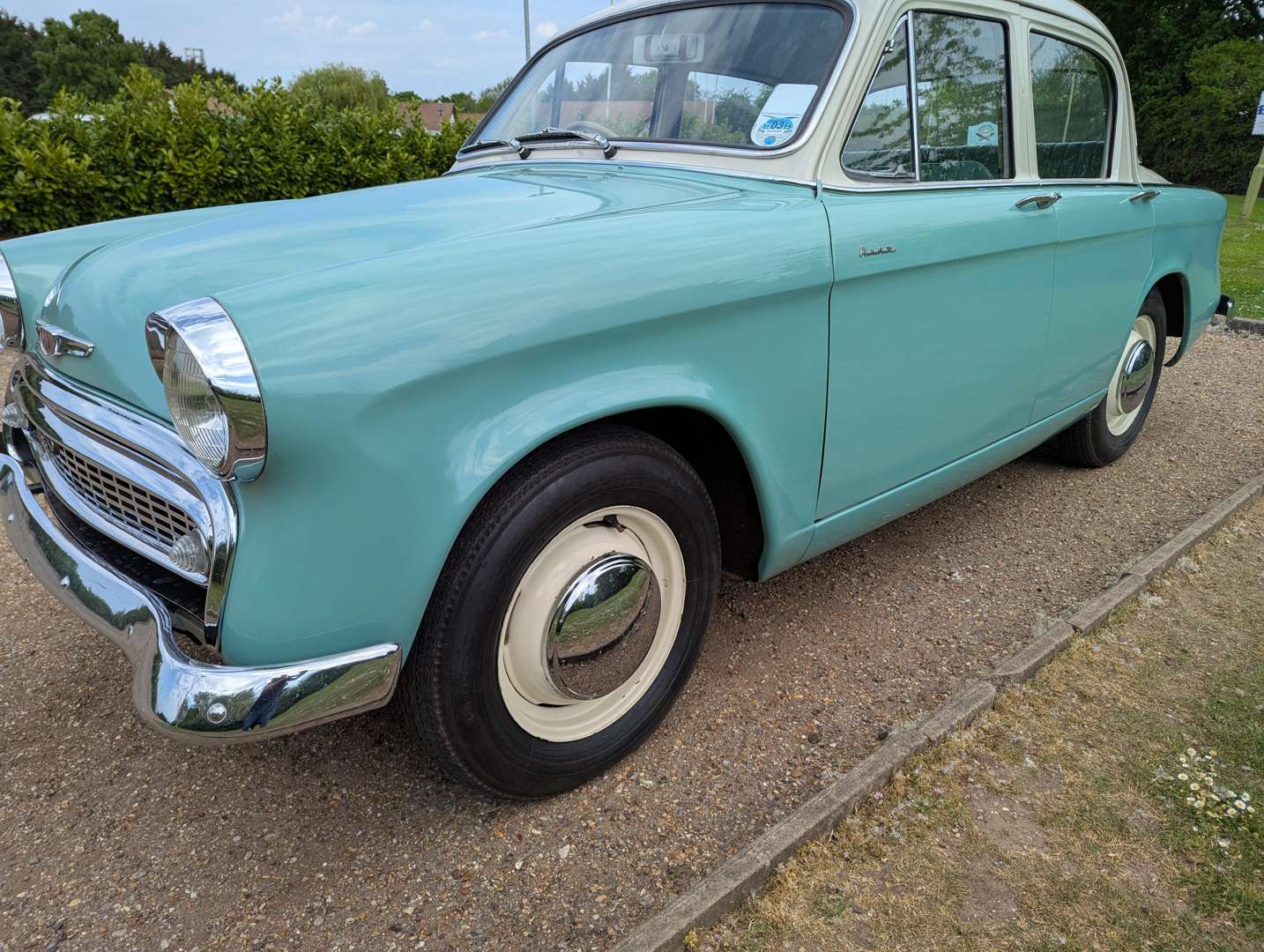 <p>1958 HILLMAN MINX DE-LUXE</p>
